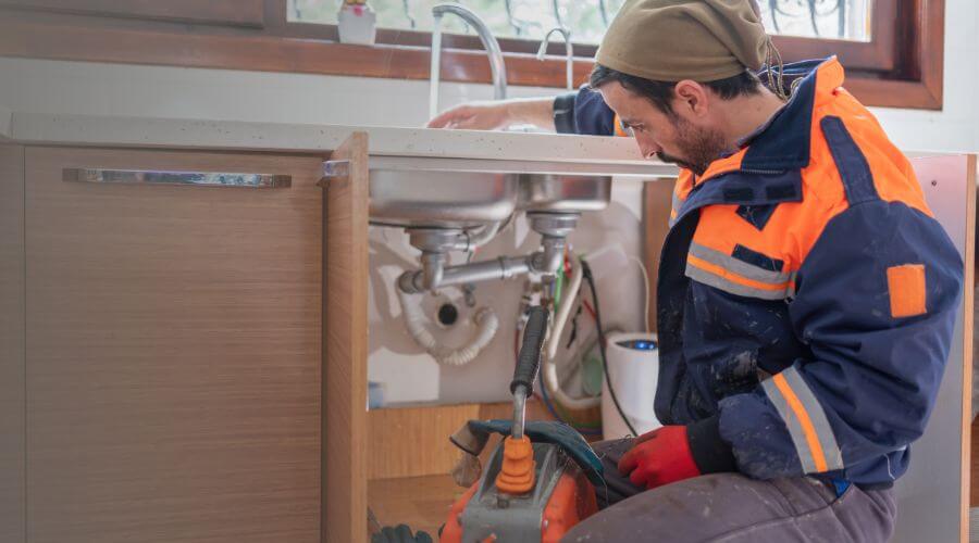 Local annual plumbing maintenance in Oak City, UT